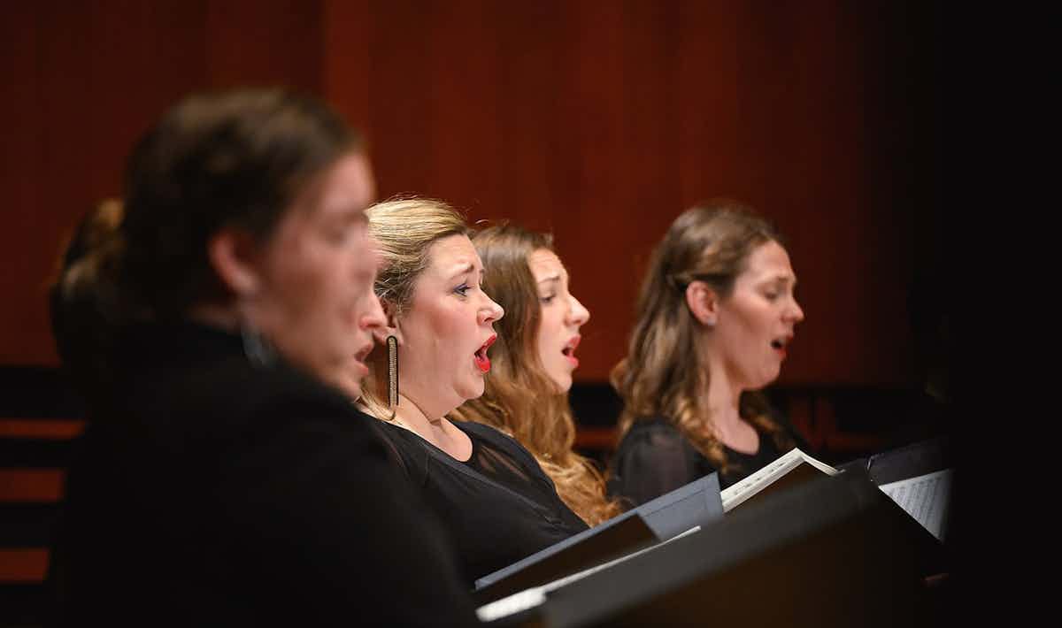 ee10257e-438d-56ab-9c71-2f080d5fe25a.jpg ee10257e-438d-56ab-9c71-2f080d5fe25a.jpg