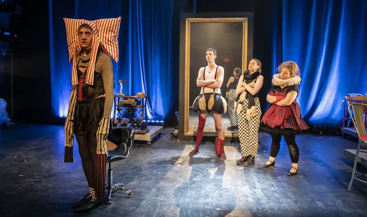 f4a1c8d6-9f32-50ce-916f-a98da114559f.jpg f4a1c8d6-9f32-50ce-916f-a98da114559f.jpg