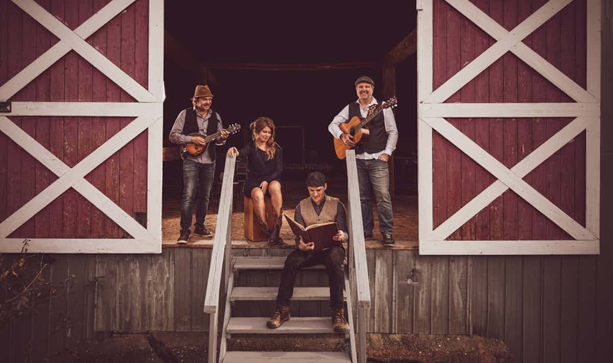 69b3b7a7-e501-57d7-8974-1743e7fd2439.jpg 69b3b7a7-e501-57d7-8974-1743e7fd2439.jpg