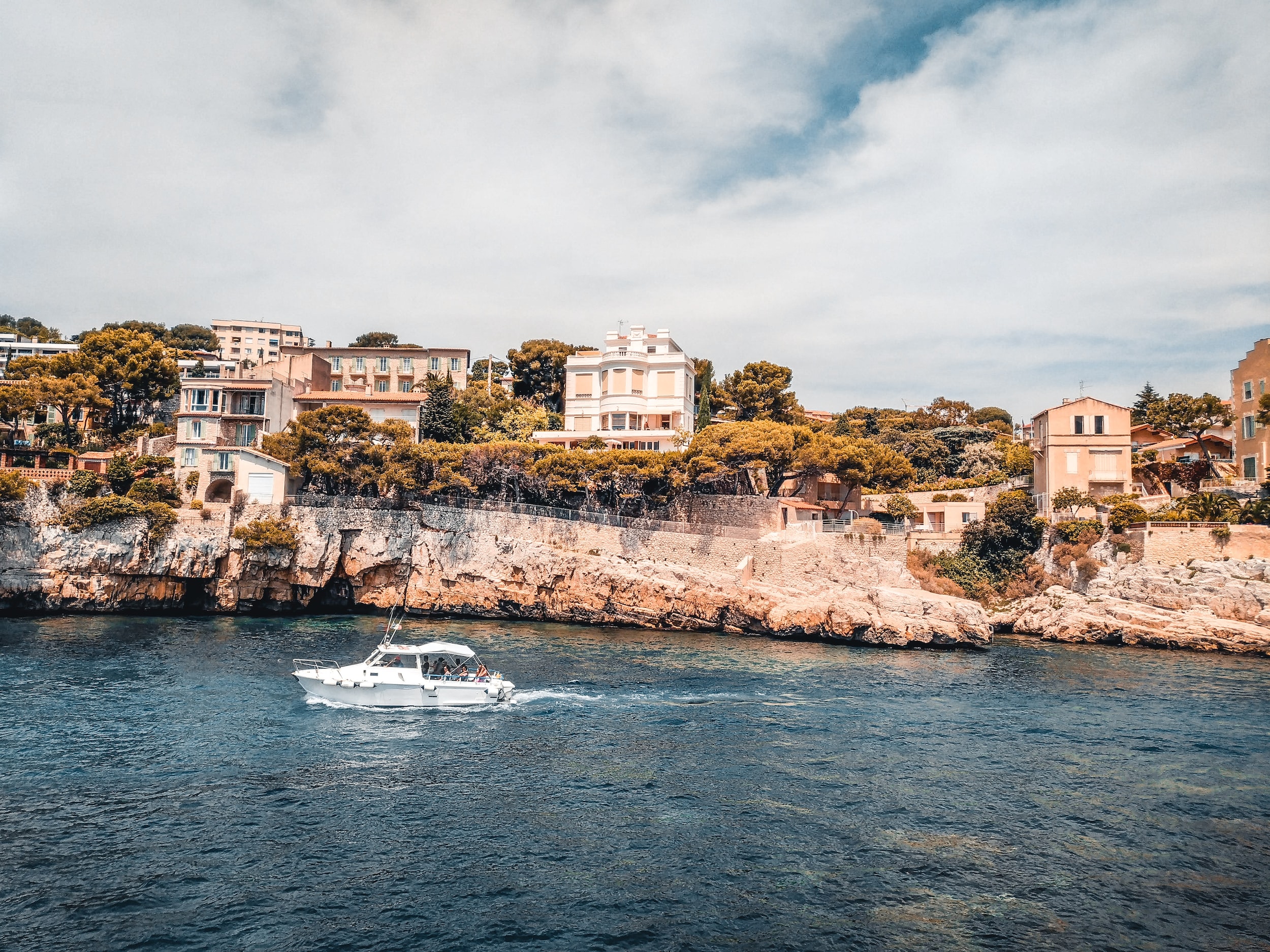 Discover Cassis