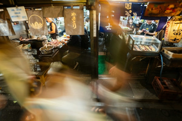 Japanese restaurant music: playlists to match your dining style