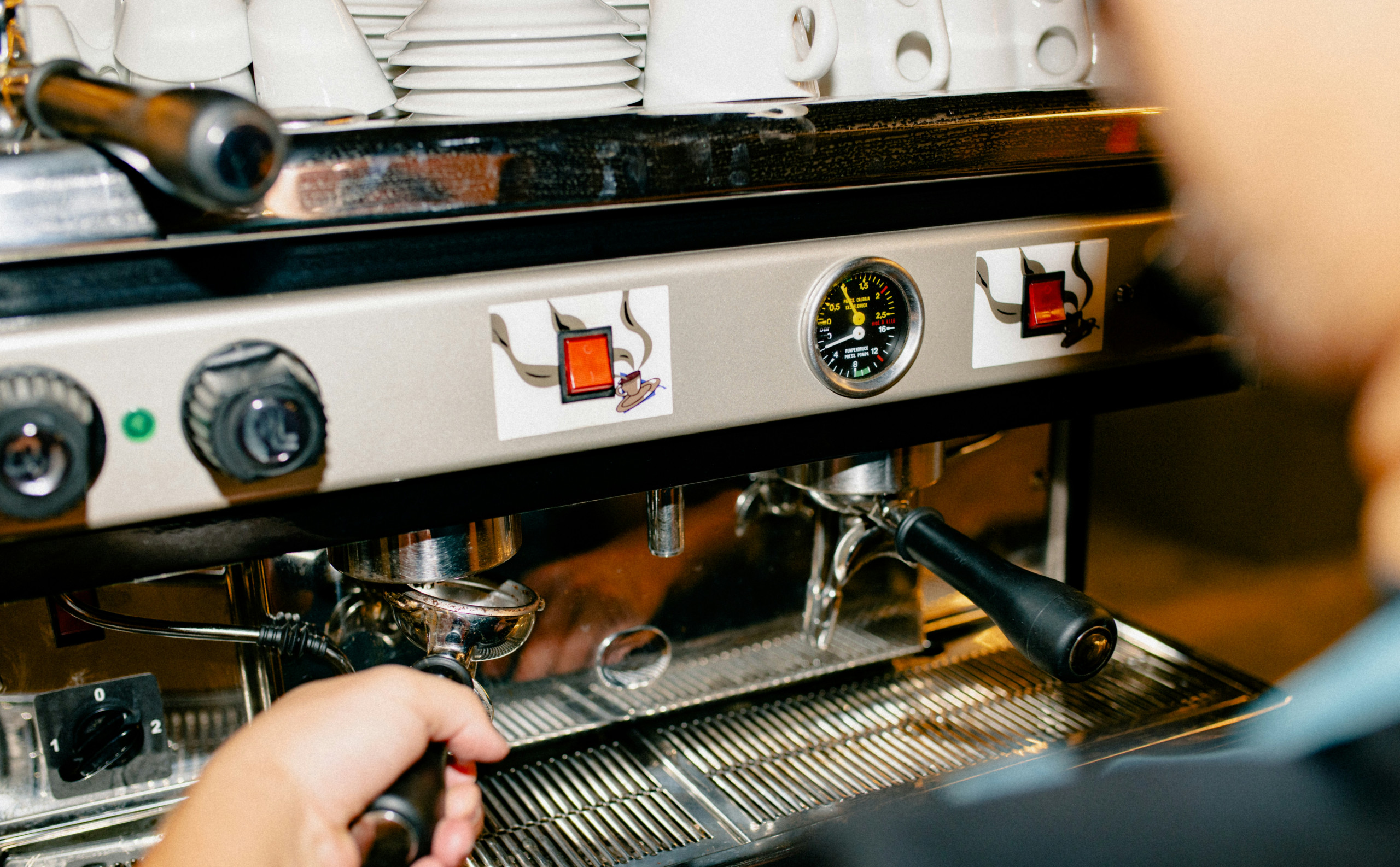 Jazz for coffee shops: playlists brewed just right