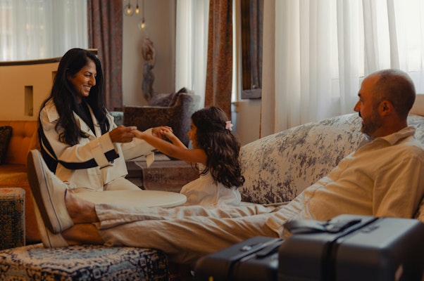 Hotel lobby music: playlists that set the perfect mood