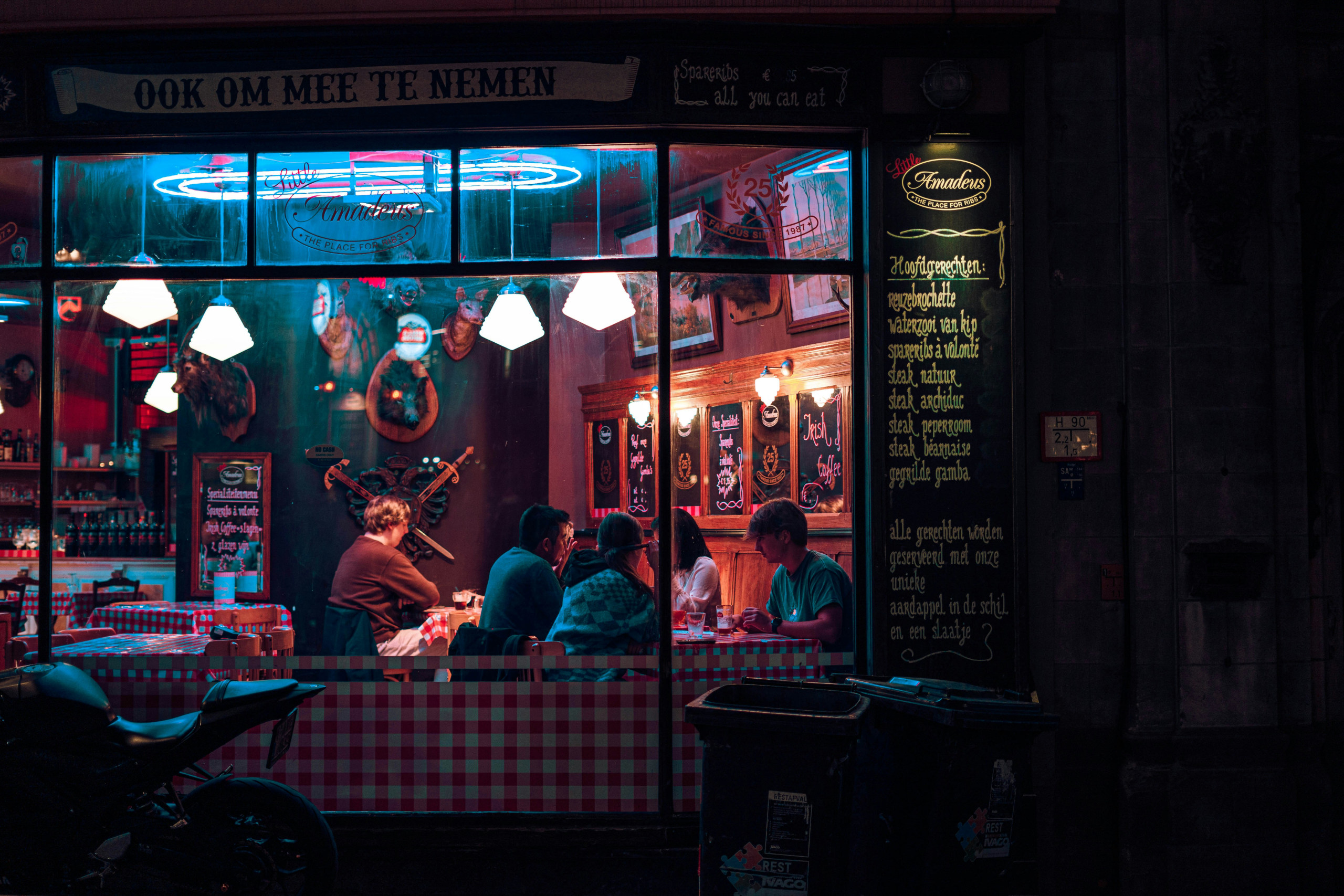 AV installation tips for restaurants