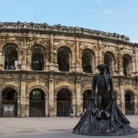 Nîmes