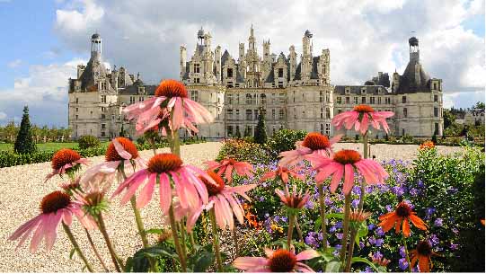 8 Reasons to Visit the Loire Valley On Your Next School Trip