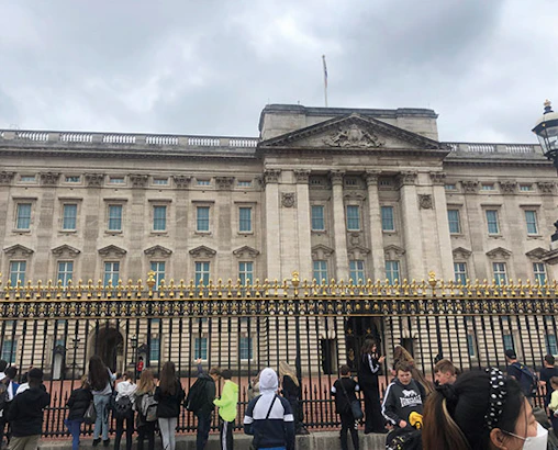 Students at Buckingham Palace