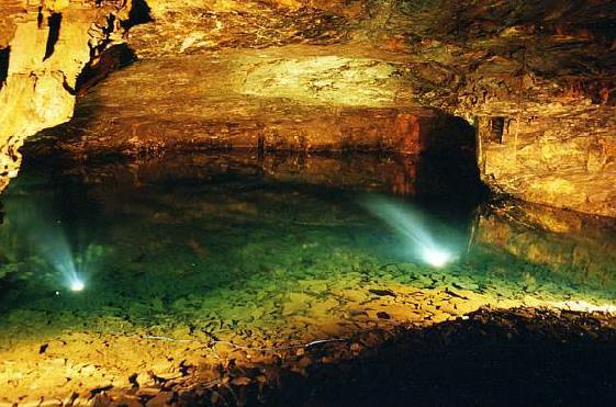 The Rumstore at Carnglaze Caverns