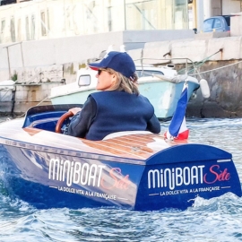 Mini Boat on the canal in Sète