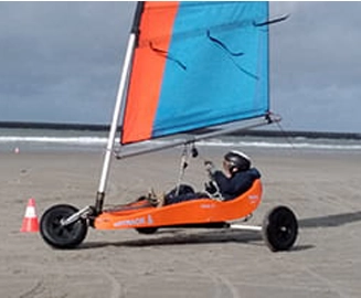 sand-yachting