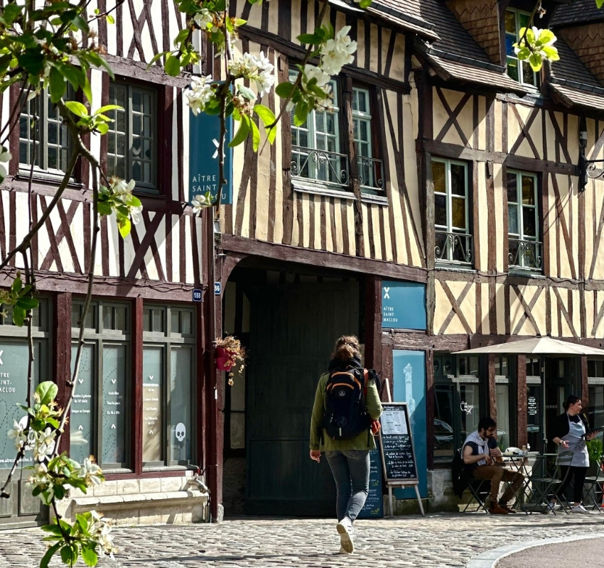 Exterior view of Aitre Saint Maclou