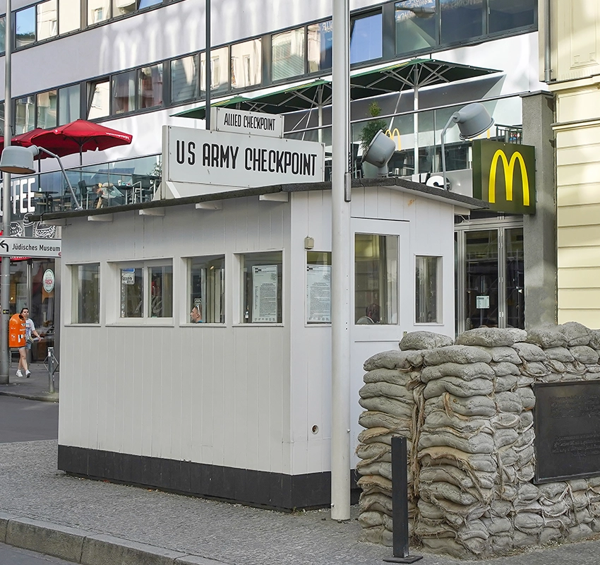 checkpoint-charlie