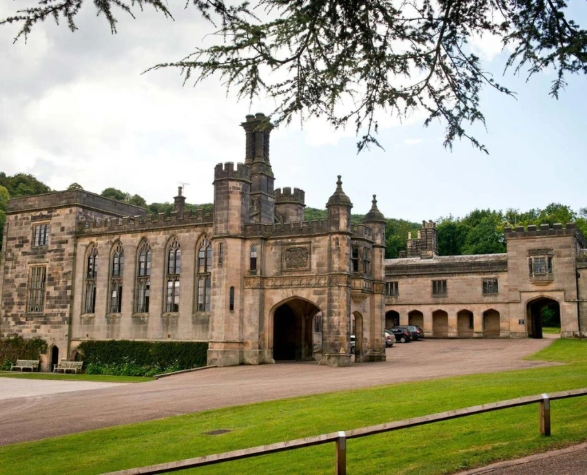 Exterior view of YHA Ilam