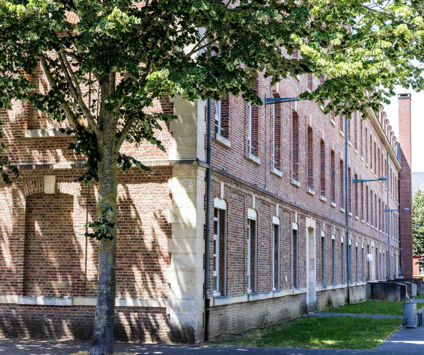FUAJ Amiens hostel - building