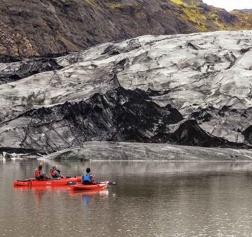 Kayaking on Sólheimajökull glacier lagoon