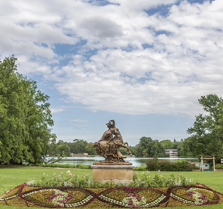 View of the lake in Parc de la Tête d'Or