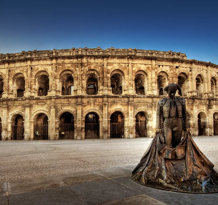 Nîmes
