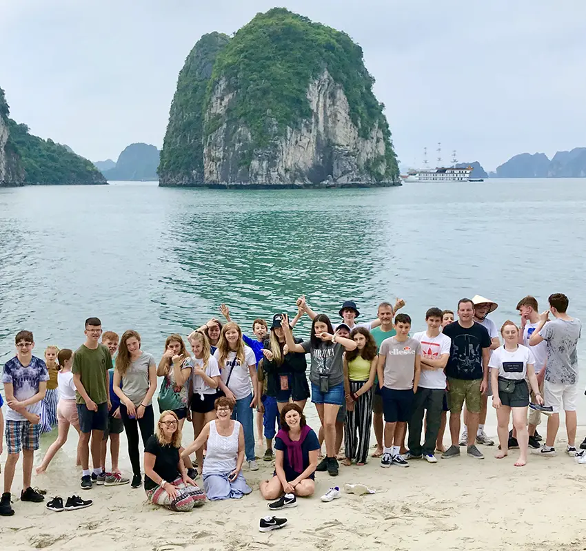 Boat Cruise Halong Bay