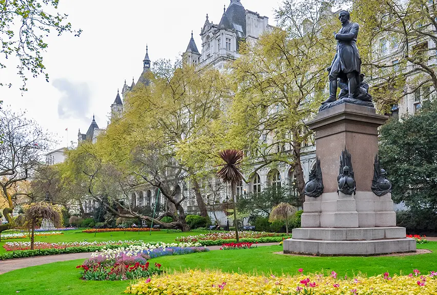 Victoria Embankment Gardens
