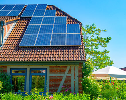 Schaut euch in unserem Dorf mal um.