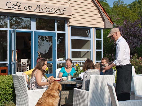Kommt auf einen Kaffee vorbei