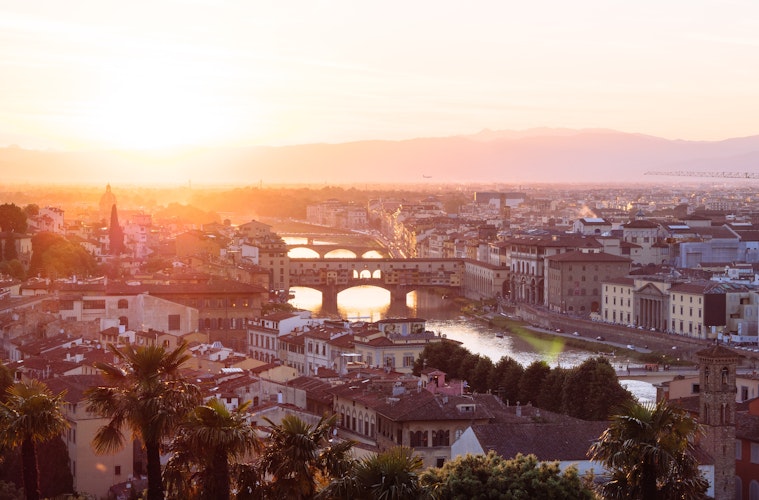 Panoramic photo of Florence at sunset where there is Biscioni jewelery