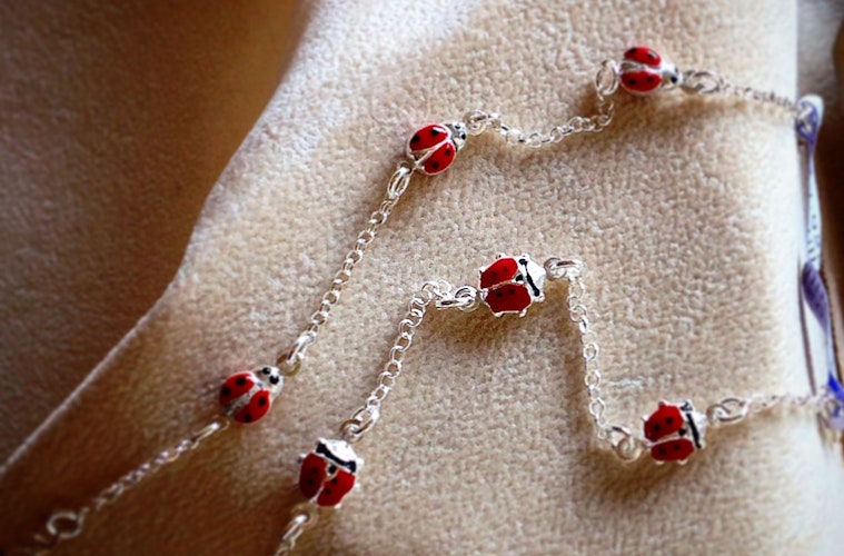 The ladybugs bring luck, bracelet in silver Biscioni Jewelry.