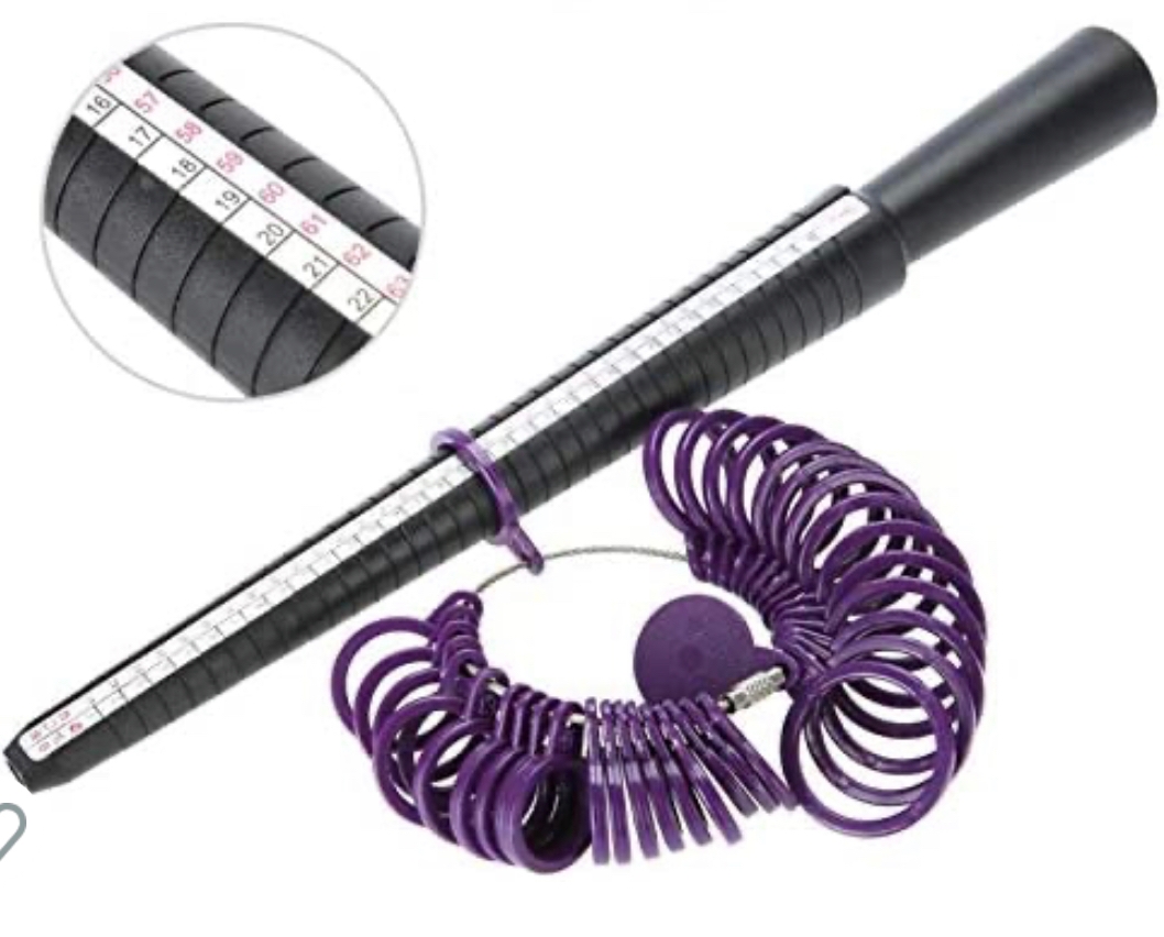 Specifically designed mandrel with clear measurements displayed and a. 26 piece ring sizer