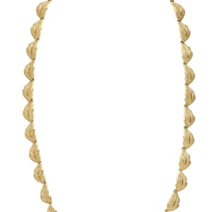 Florentine-style necklace on a white background