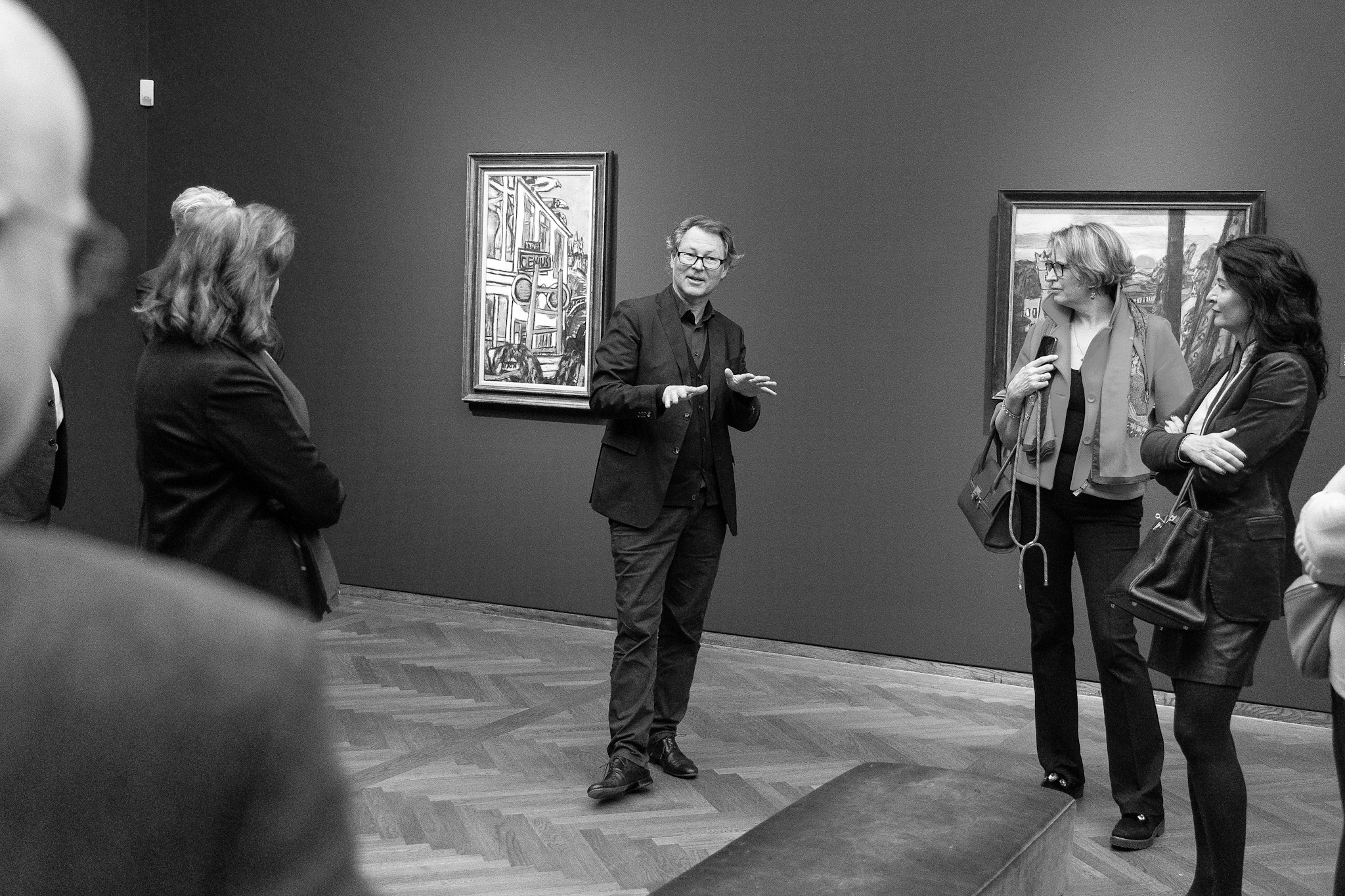 Museumsdirektor Hans-Peter Wipplinger lud zur exklusiven Führung durch die neue Würth Collection. 