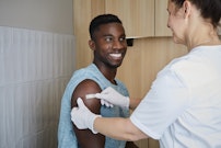 Skydda dig mot cancer – vaccin mot humant papillomvirus Skydda dig mot cancer – vaccin mot humant papillomvirus