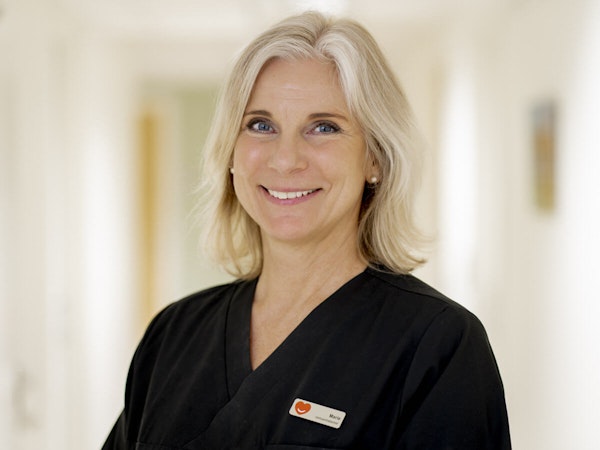 Följ med på covidvaccinering på Min Doktors vårdcentral i Nyköping 