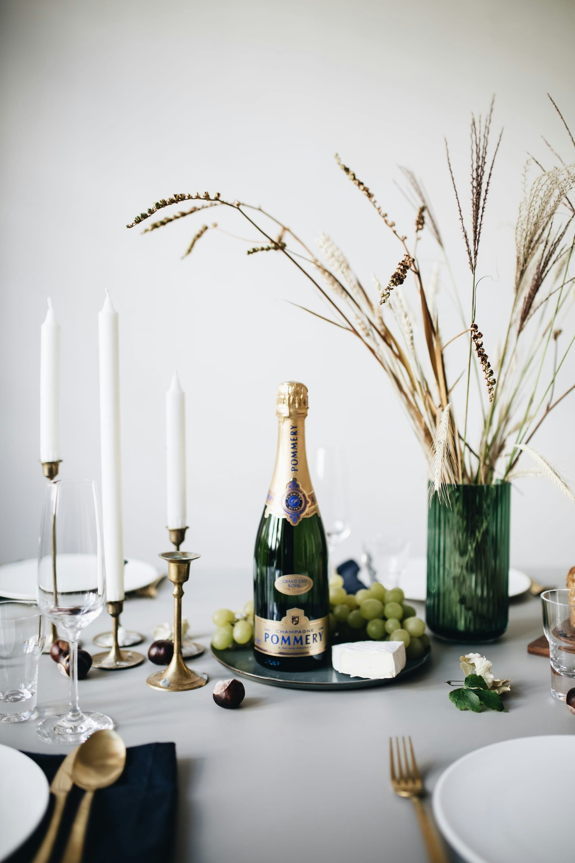 Une Bouteille de Pommery Grand Cru Royal 