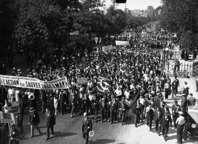 Anti-parliamentary demonstration organized in Paris 