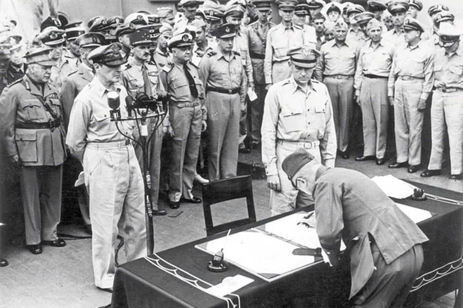 Le 2 Septembre 1945, le Japon capitule face aux Etats-Unis, mettant ainsi fin à la Seconde Guerre mondiale. 