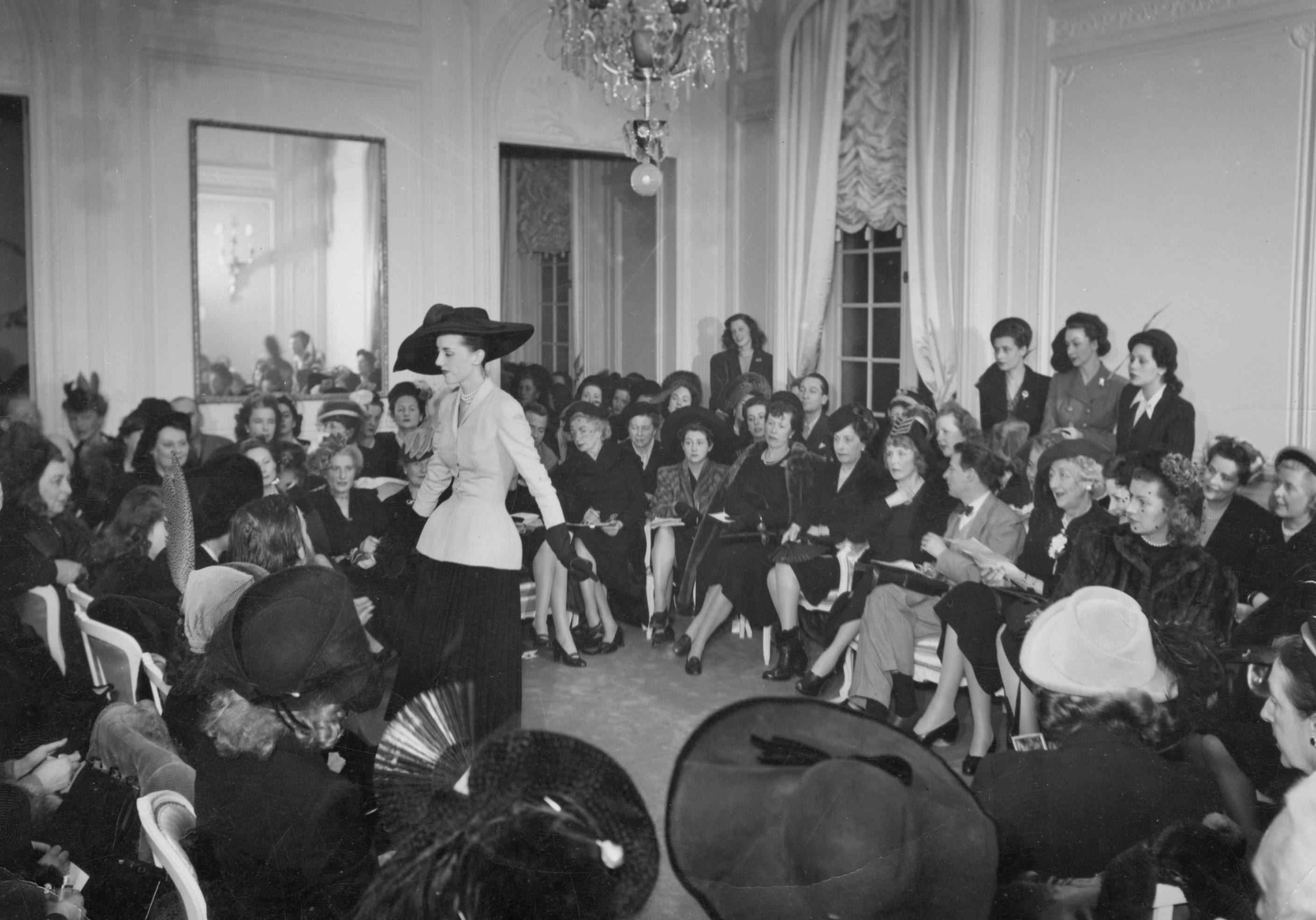 Christian Dior, who has just founded his house, presents his first collection.