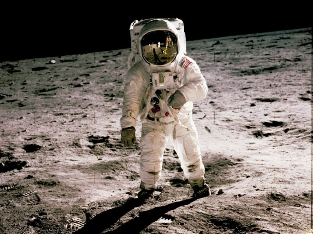 Le 21 juillet 1969, à 3h56 en France, Neil Armstrong devient le premier homme à marcher sur la Lune.