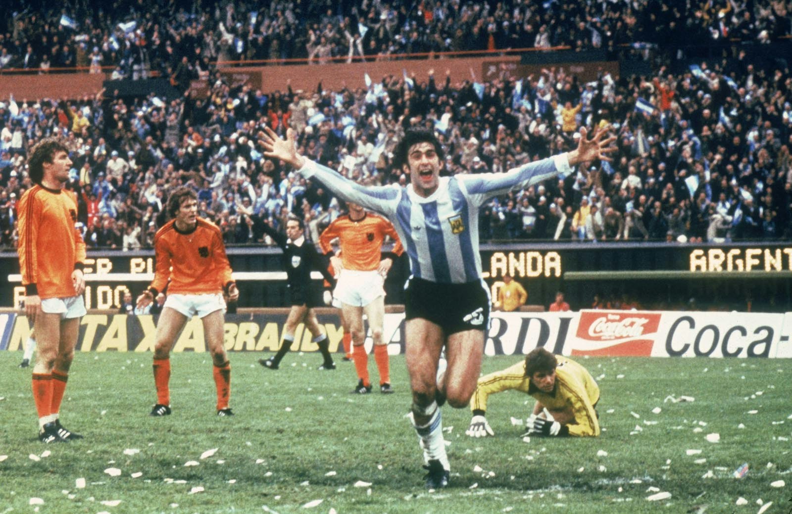 On June 25, 1978, Argentina was crowned world champion for the first time by beating the Netherlands in the final, 3-1 after extra time.