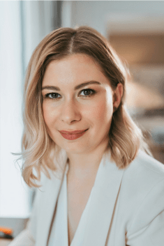 Influencerin Jasmin Schweiger Influencerin Jasmin Schweiger wird ein Webinar zum Thema Leadership durchführen