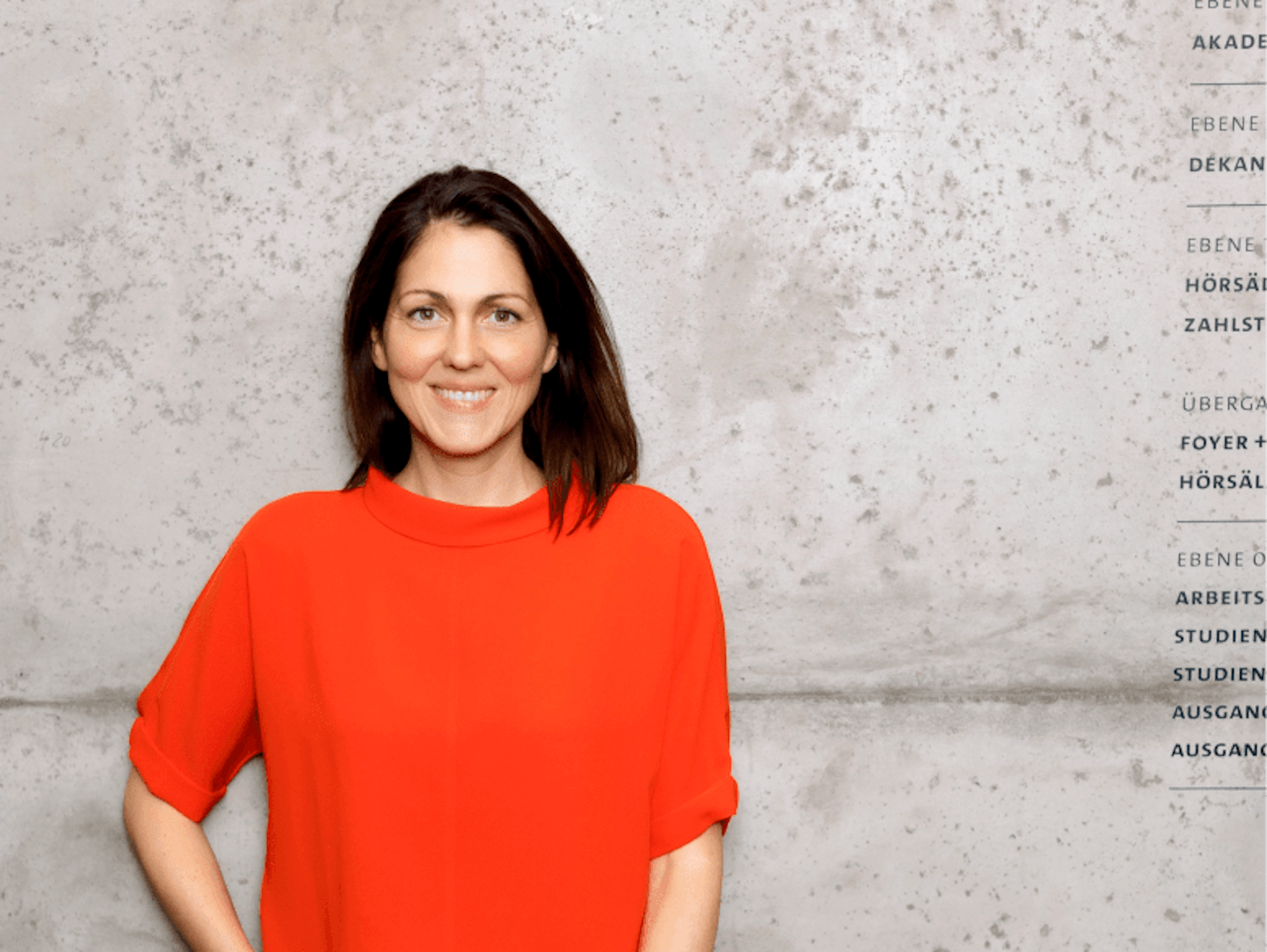 Lisa Hipp ist Self-Leadership Expertin & Gründerin der Working Bliss Academy