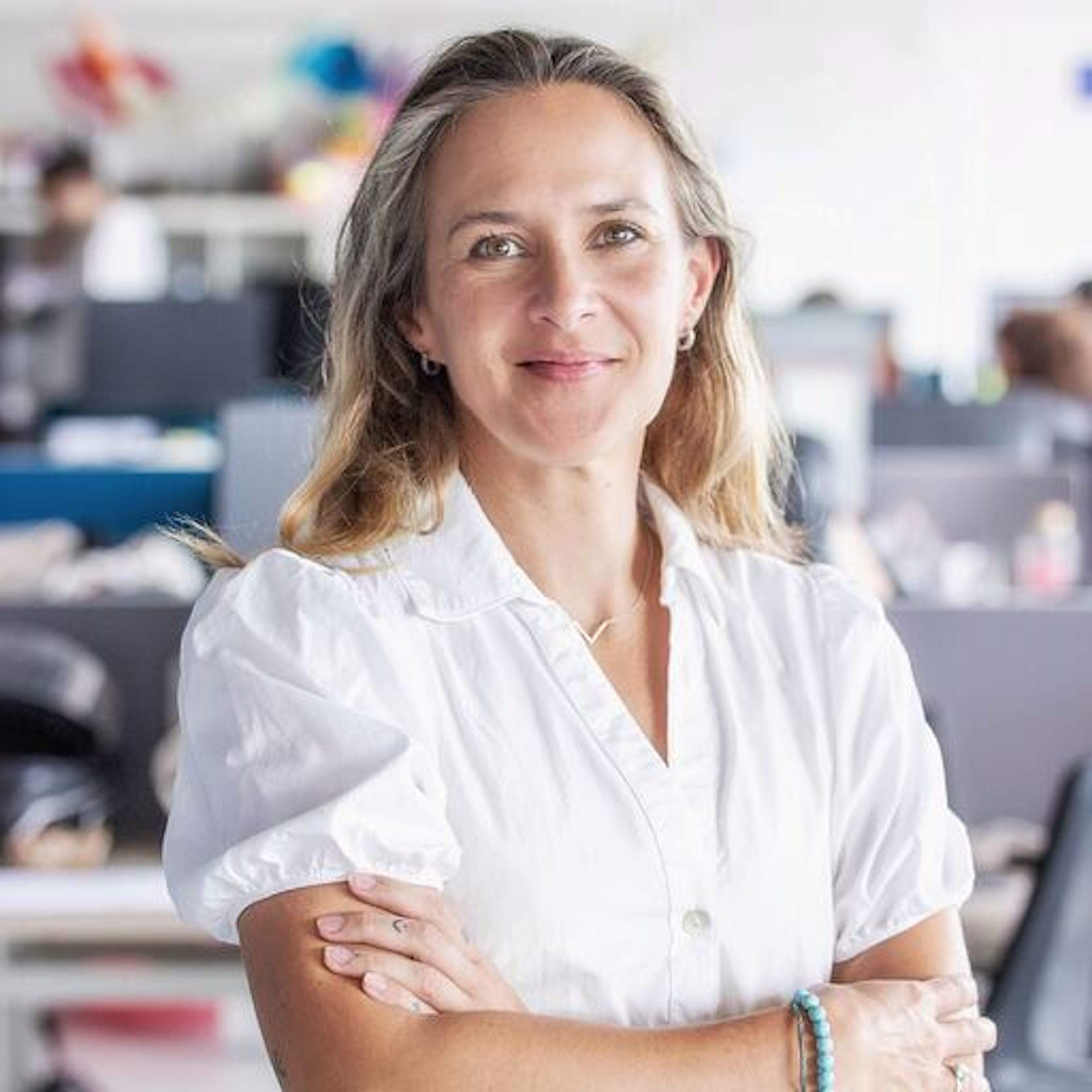 Alexa Zimmermann wird ein Webinar mit Factorial zum Thema Performance durchführen