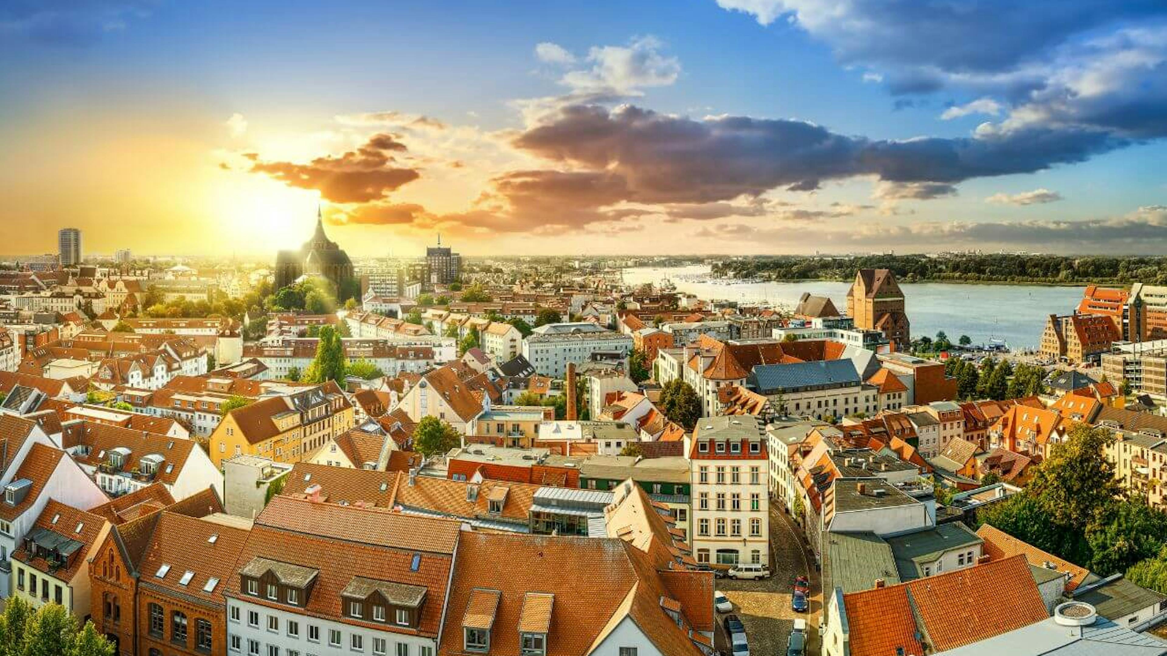 Rostock entdecken: Eine Stadt voller Geschichten und maritimer Seele
