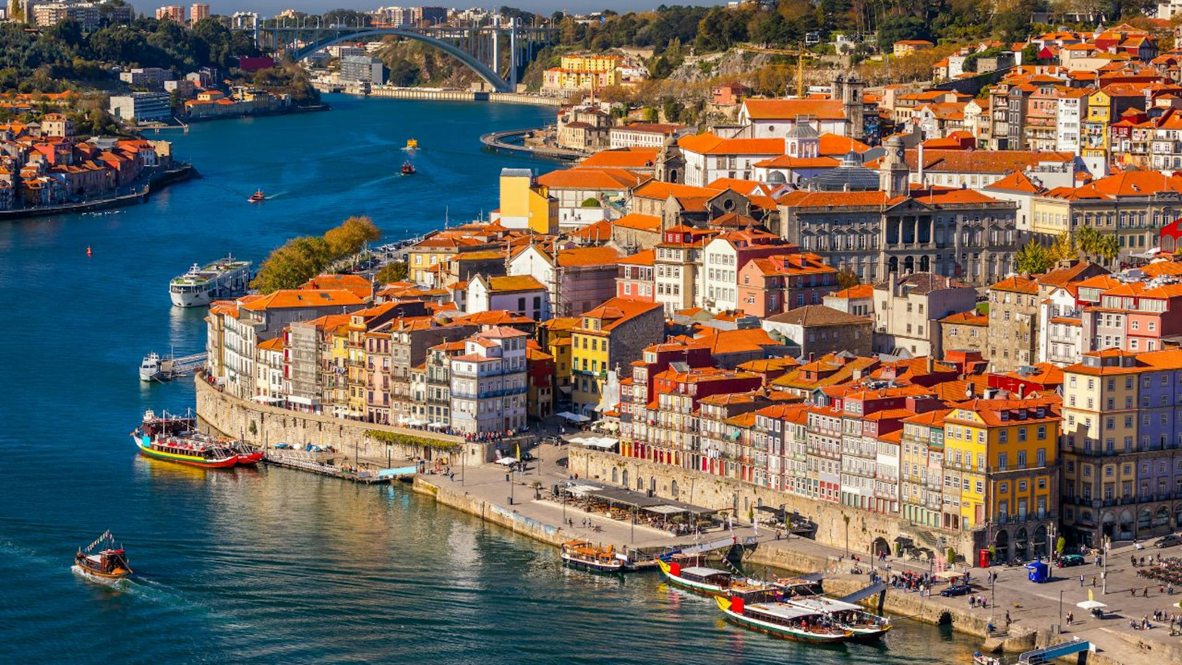 Porto entdecken: Dein Guide zu Kultur, Genuss & Geheimnissen