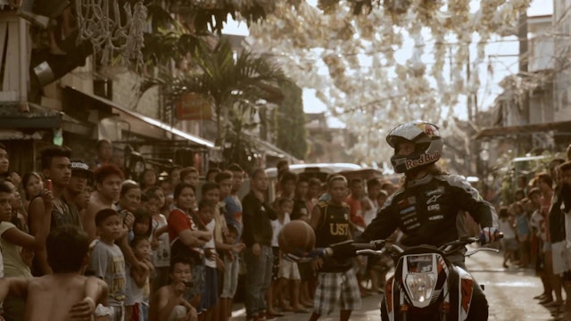 Sportbike stunt riding through The Philippines Aaron Colton stunt