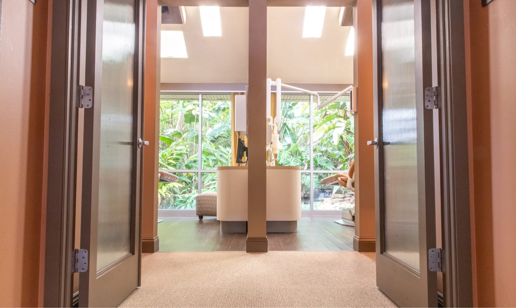 Entrance to Admira Dentristry in Jacksonville