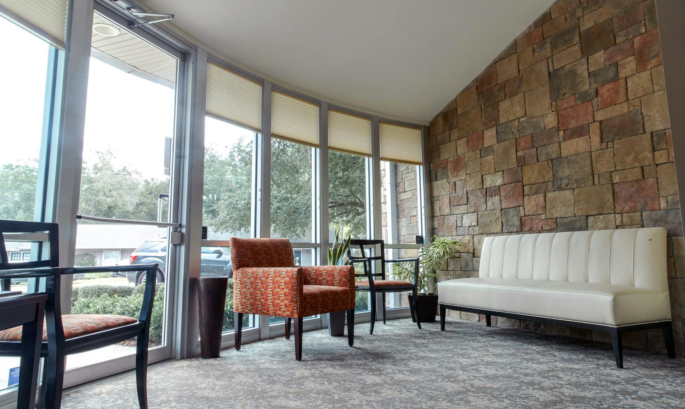 Sitting area at Admira Dentistry in Jacksonville
