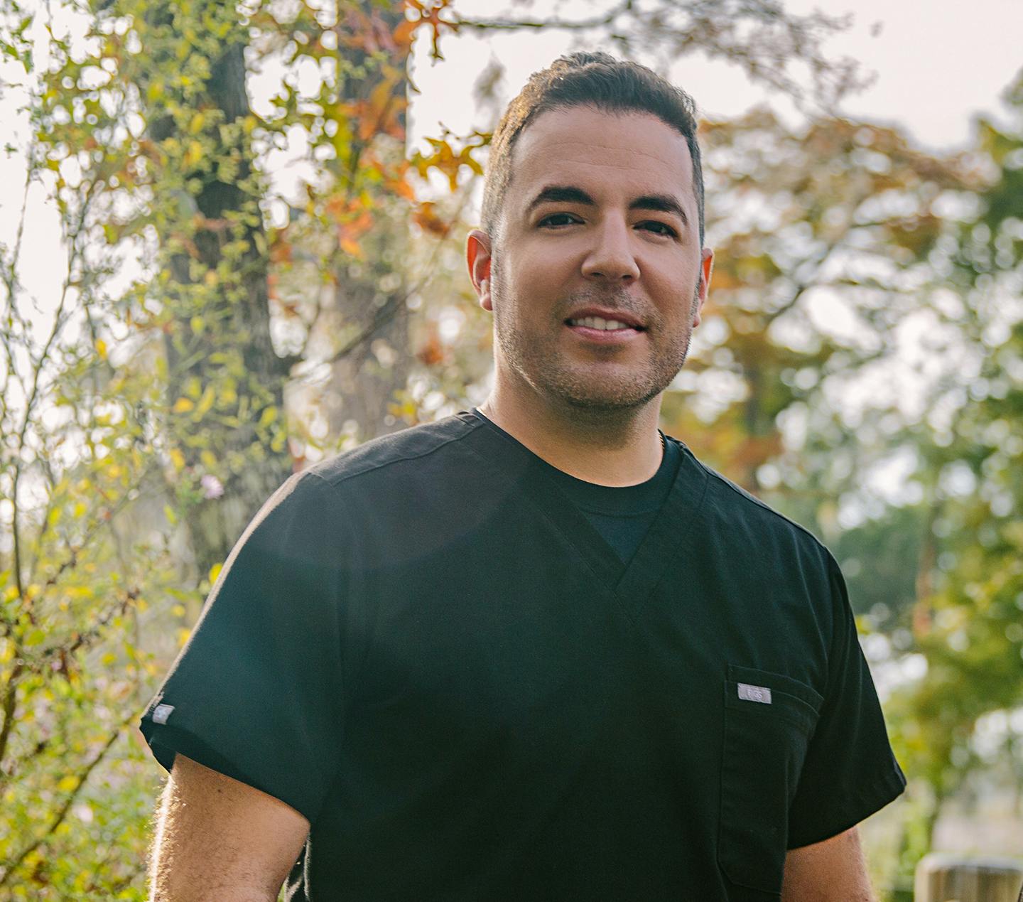 Dr. Sixto, cosmetic dentist in Jacksonville, FL.