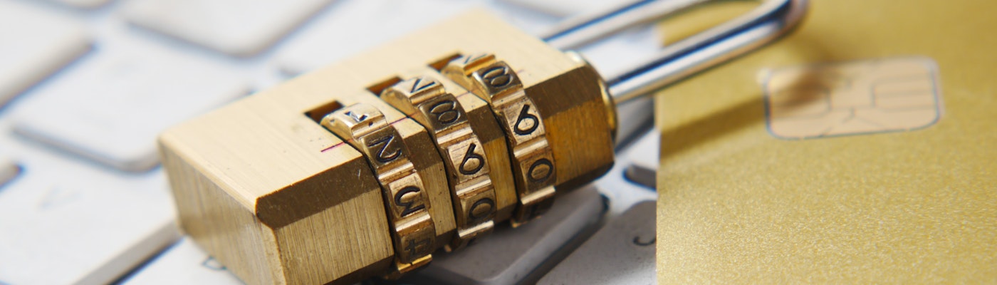 Op de afbeelding ziet u een slotje op een toetsenbord