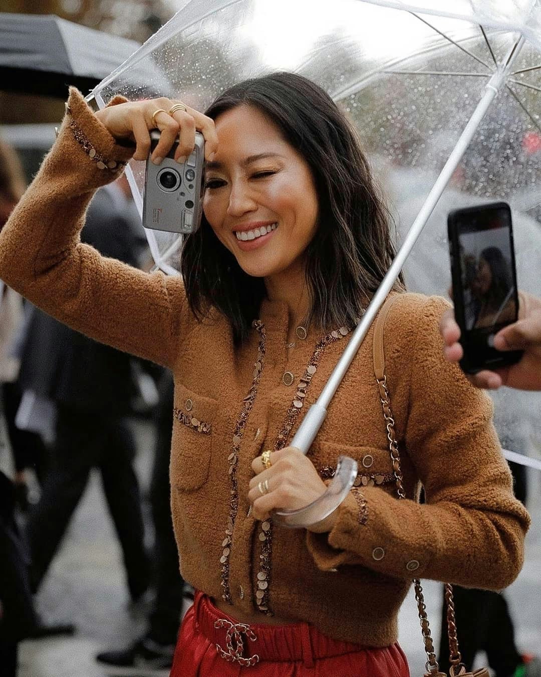 How To Stay Fashionable On Rainy Days how-to-stay-fashionable-on-rainy-days