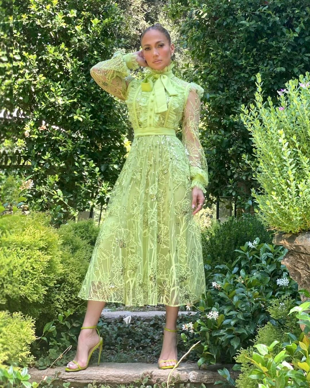 jlo elie saab dress